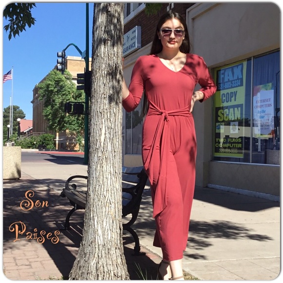 Mauve Quarter Sleeve Tie Waist Jumpsuit NWT - Picture 2 of 5